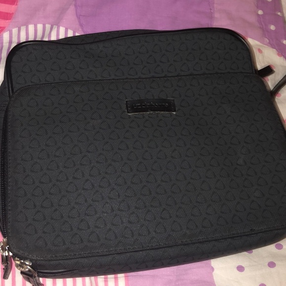 Purse - Picture 1 of 3